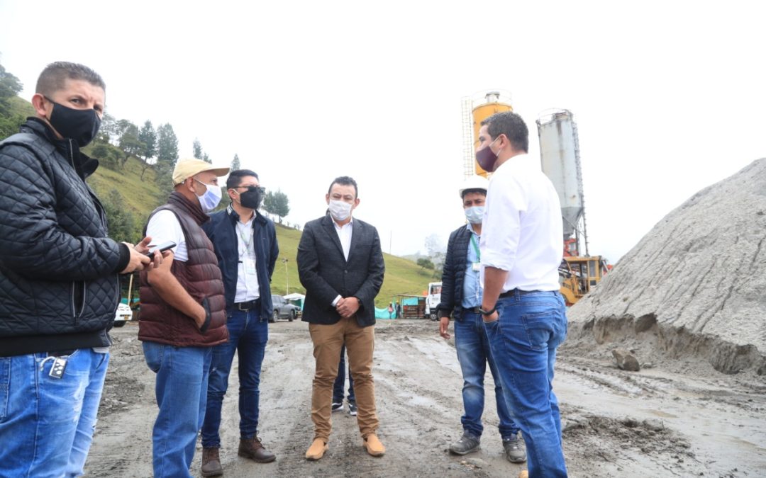 La Gobernación de Nariño reinició pavimentación de la antigua vía al norte