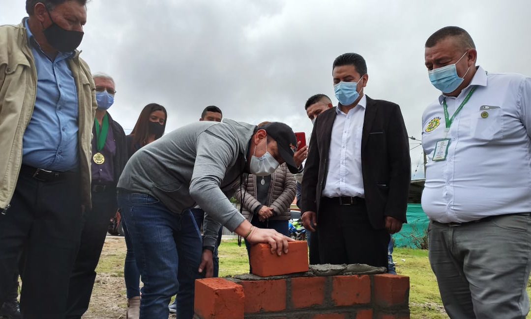 Gobernador de Nariño instaló primera piedra para la construcción de plaza de mercado en Ospina