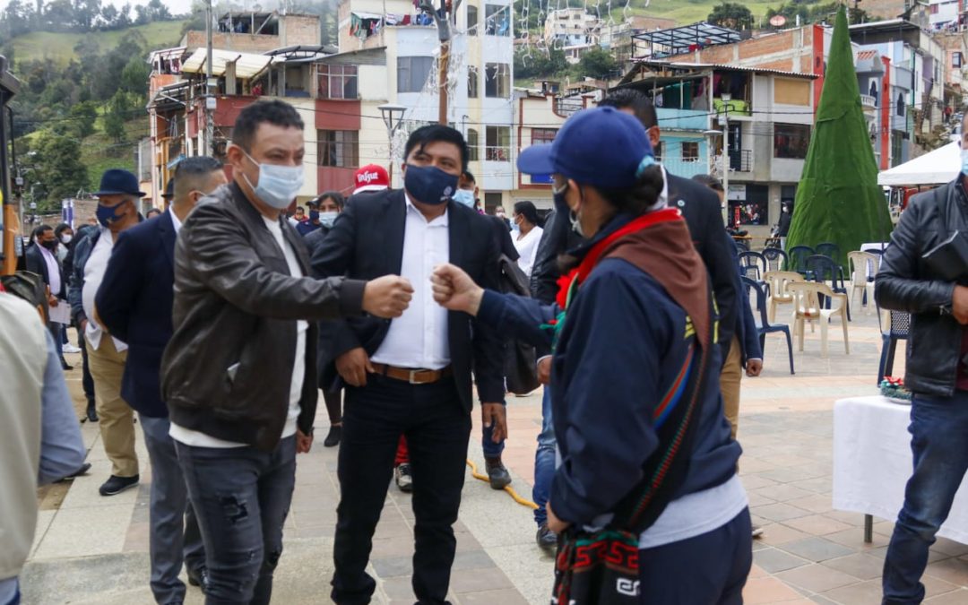 Gobernador de Nariño verificó avance de proyectos en el Municipio de Santacruz de Guachavés