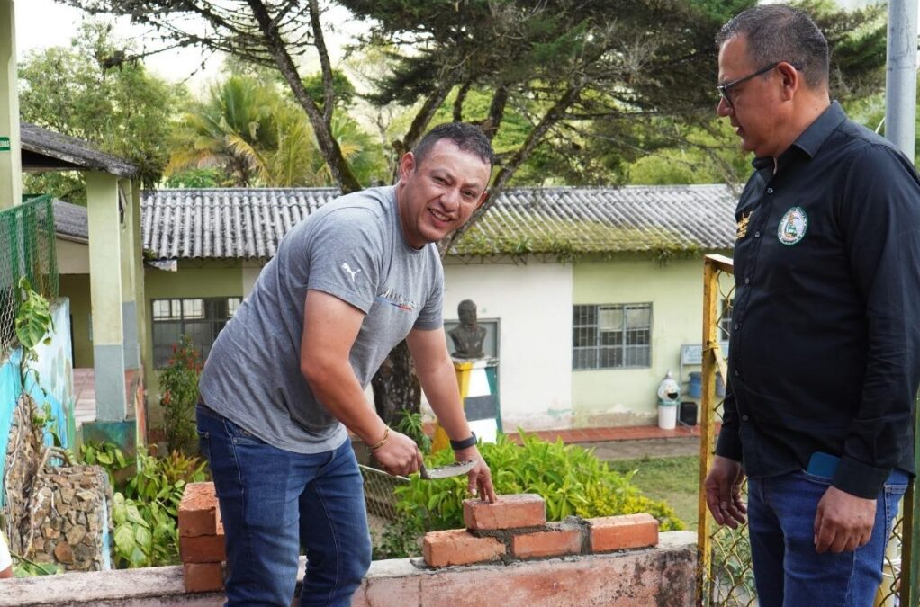 Con recursos propios de la Gobernación de Nariño se remodelará la Institución Educativa San Pedro de Cumbitara