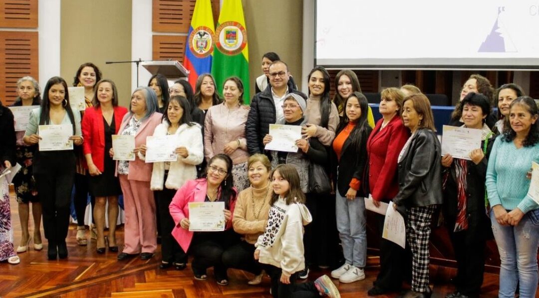 Mujeres emprendedoras de Mi Nariño, certificadas a través de la CAME