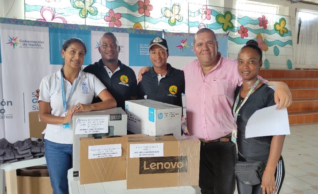 Gobernación de Nariño entregó a organizaciones de las comunidades afrodescendientes y de juventudes de la Subregión del Telembí, herramientas tecnológicas