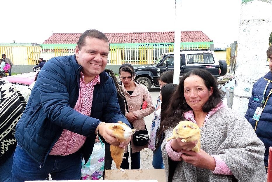 La Gobernación de Nariño, realizó entrega de pie de cría de cuyes a familiares con personas en discapacidad de Pupiales