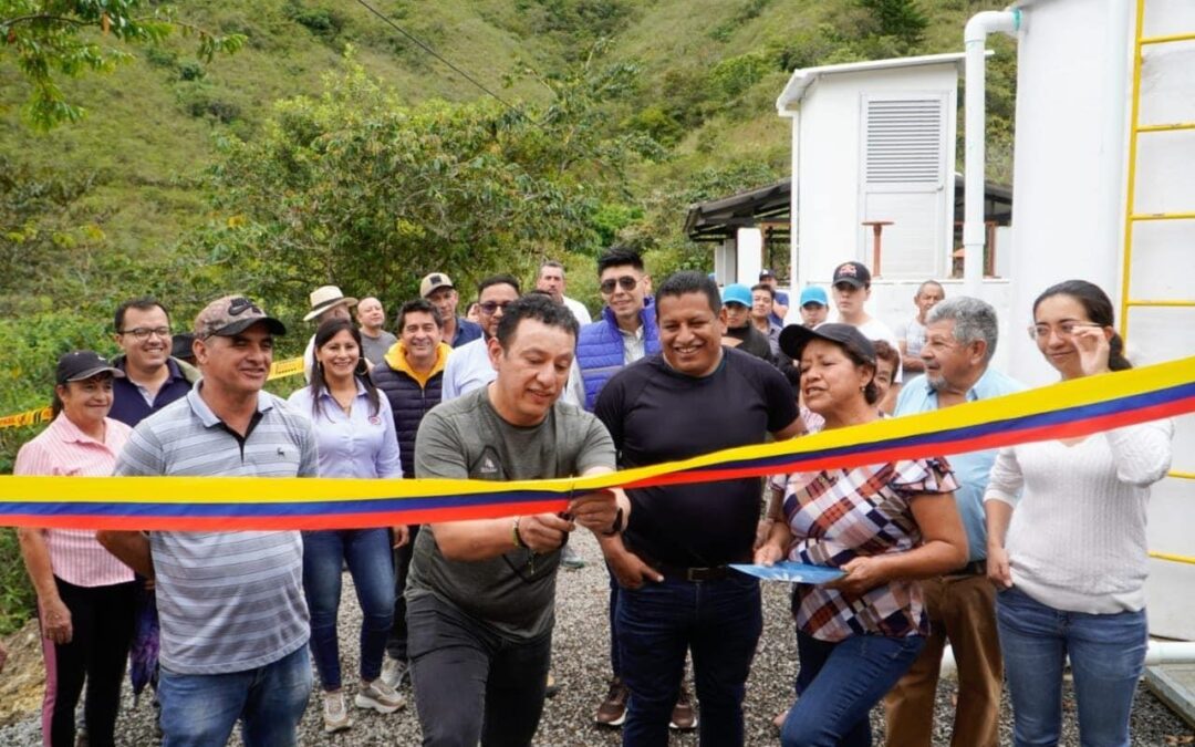 Gobernación de Nariño entregó a la comunidad de San Antonio en Buesaco, planta potabilizadora de agua
