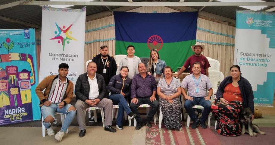 Pueblo Rrom de Pasto, recibió herramientas de cómputo y elementos para la atención de su comunidad