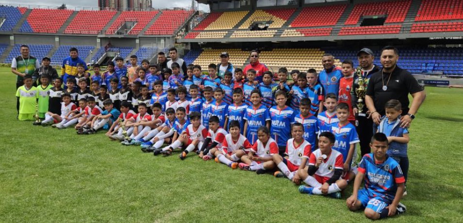 Primer festival invitacional de escuelas de fútbol categoría 2012-2013